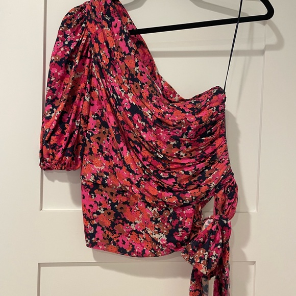 Amanda Uprichard bexley one shoulder top. - Picture 4 of 4